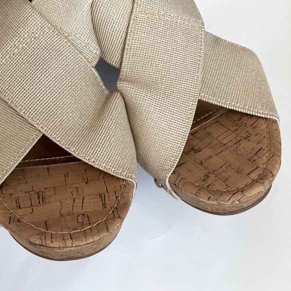 Madden Girl Golden Nautic Wedge Sandals, Size 8.5 - Picture 8 of 10